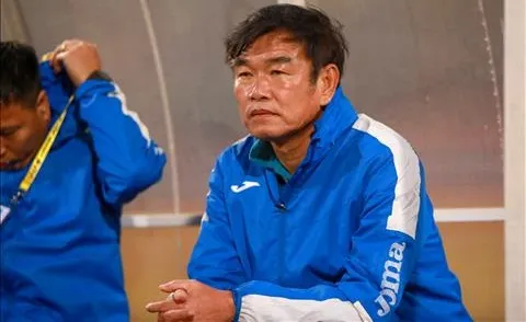 HLV Than Quảng Ninh thừa nhận CLB Hà Nội không có đối thủ ở V-League 2019