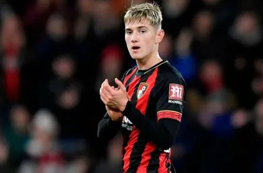 Tin chuyển nhượng ngày 27/2: Người cũ tiến cử sao trẻ cho Tottenham