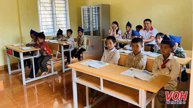 Sát cánh cùng gia đình Việt (VOH) khánh thành 2 điểm trường tại tỉnh Nghệ An