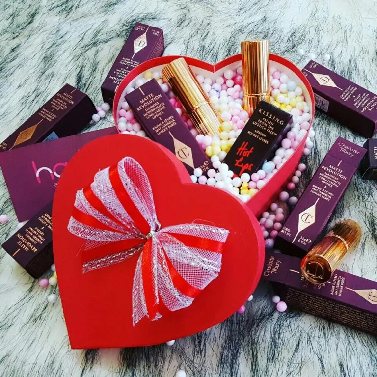 Quà tặng 8/3 phụ nữ nào cũng thích!