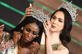 Hương Giang vừa trao vương miện cho Hoa hậu chuyển giới Mỹ
