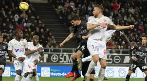 Amiens 2 - 1 Nimes (Ligue 1 2018/19 - Vòng 28)