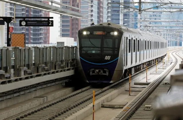 Indonesia chạy thử tàu điện ngầm MRT đầu tiên