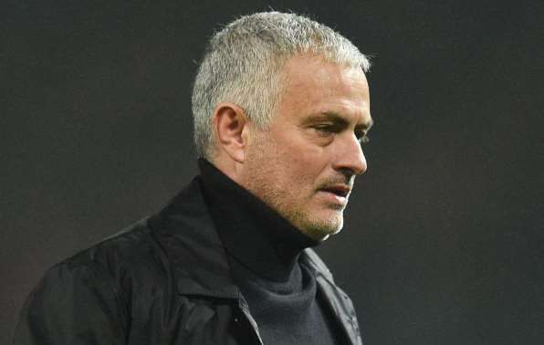 Tin Champions League 15/3: Mourinho mơ về ‘nội chiến’ Premier League