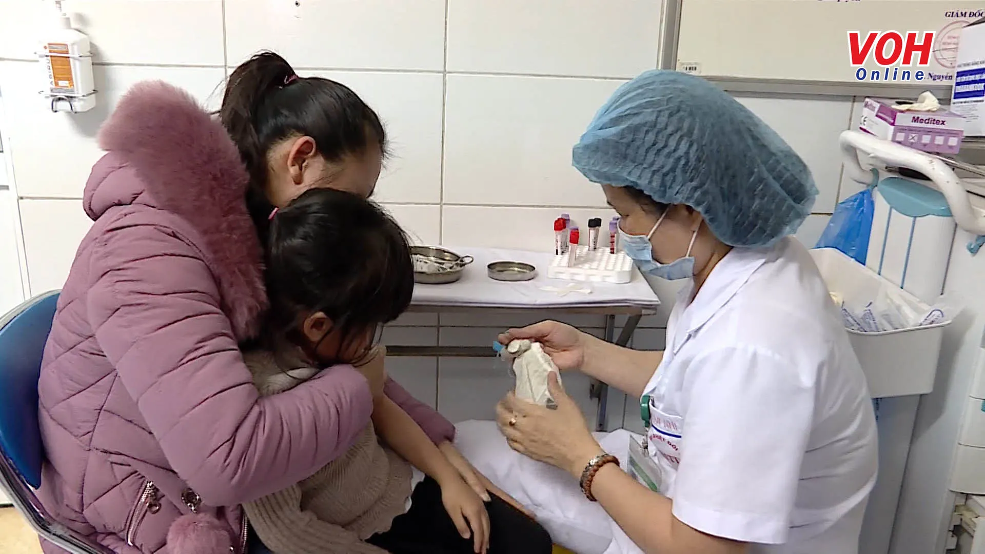 Công an vào cuộc điều tra vụ hàng trăm học sinh nhiễm sán ở Bắc Ninh