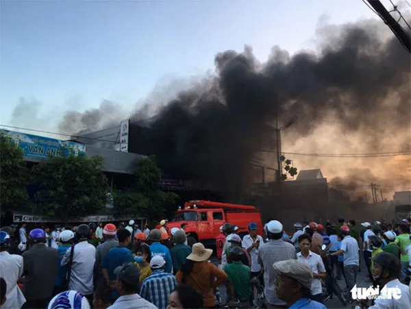 Tiền Giang: Cháy lớn tại cửa hàng xe gắn máy, nhiều xe bị thiêu rụi