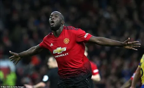 Tin bóng đá 29/03: MU nửa buồn nửa vui từ Lukaku