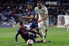 Kết quả bóng đá hôm nay 1/4: Vượt qua Huesca, Real có chiến thắng thứ 2 dưới thời Zidane