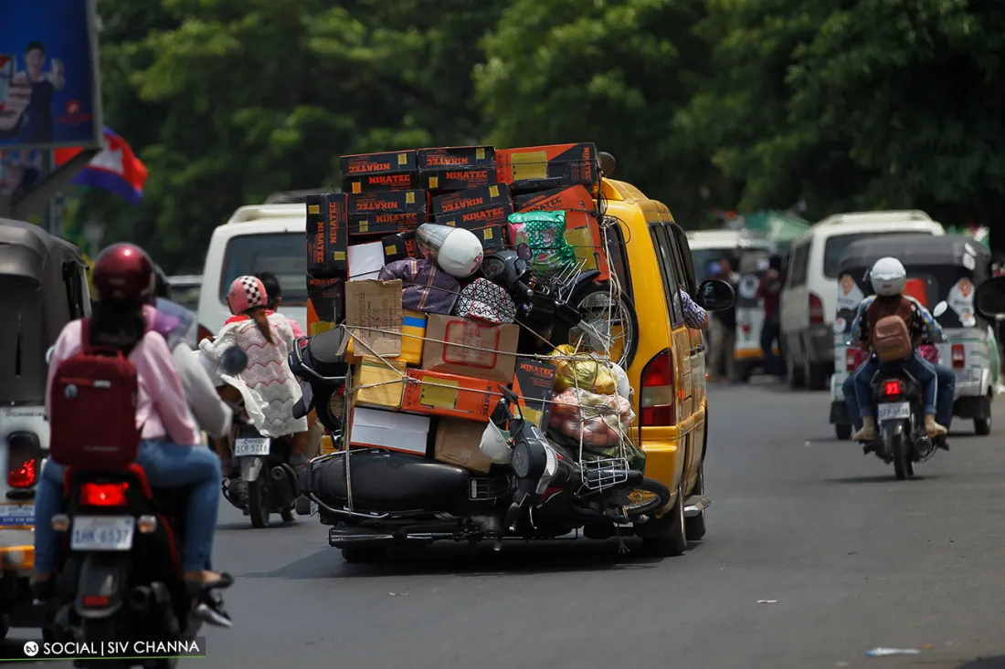 Những hình ảnh thú vị khi người dân Campuchia về quê đón Tết