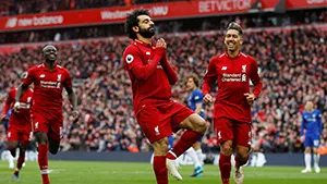 Kết quả Ngoại hạng Anh 15/4: Đá bại Chelsea, Liverpool giữ đỉnh bảng