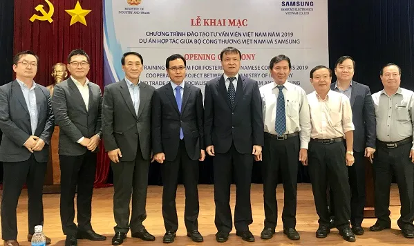 Khai mạc Chương trình hợp tác đào tạo chuyên gia tư vấn Việt Nam