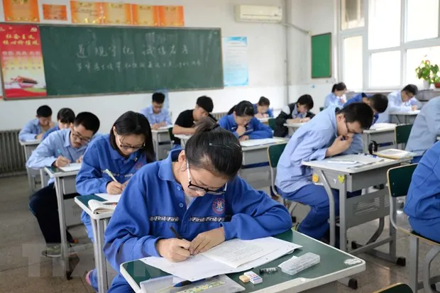 Singapore bỏ tù giáo viên giúp học sinh gian lận thi cử