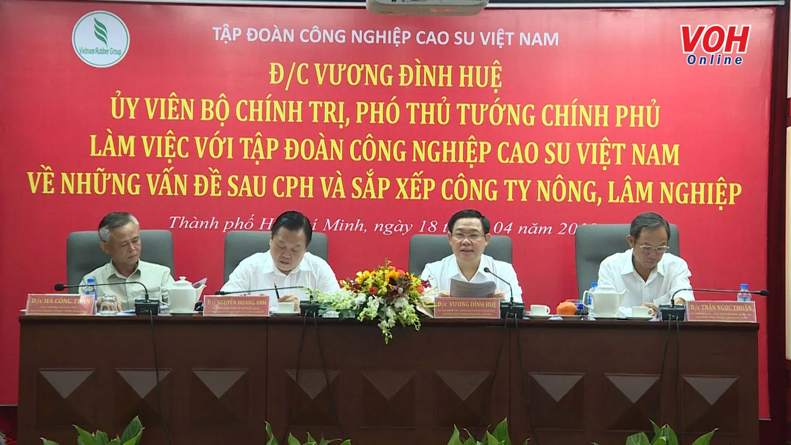 Phó Thủ tướng Vương Đình Huệ: TĐ Cao su Việt Nam tập trung đầu tư vào ngành nghề, SP có lợi thế
