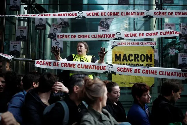 Pháp: Biểu tình chống biến đổi khí hậu ngày càng rầm rộ