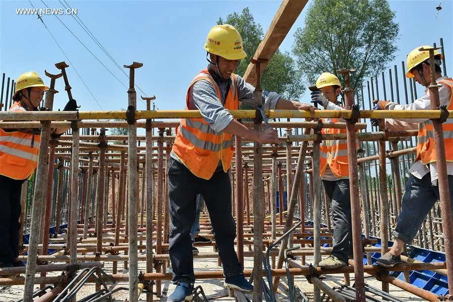 Trung Quốc: Đứt cáp thang máy tại công trường, 11 người chết