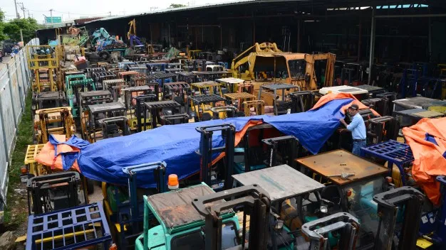 Điều kiện nhập khẩu máy móc, thiết bị đã qua sử dụng: Tuổi thiết bị không quá 10 năm