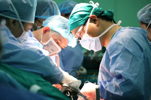 5 người con hiếu thảo hiến gan cứu cha mẹ