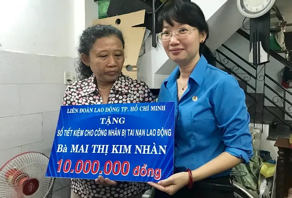 TPHCM họp mặt và tặng quà cho công nhân bị tai nạn lao động