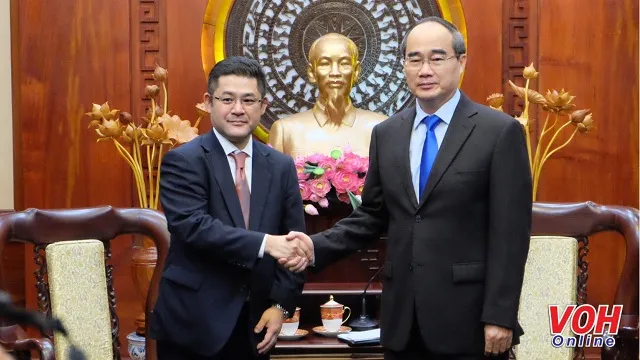 Bí thư Thành ủy tiếp Giám đốc Tập đoàn tài chính và ngân hàng Sumitomo Mitsui