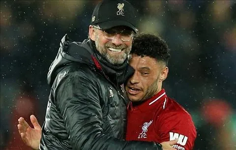 Tin tức Liverpool 30/03: Klopp quyết định tương lai Chamberlain