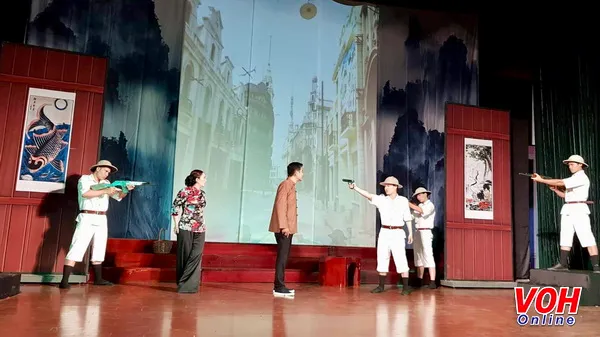 Học Bác qua vở diễn: ”Tổ quốc nơi cuối con đường”