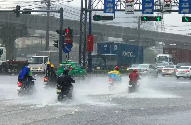 Dự báo thời tiết ngày mai 12/5: Tây Nguyên và Nam Bộ tiếp tục có mưa vừa, mưa to