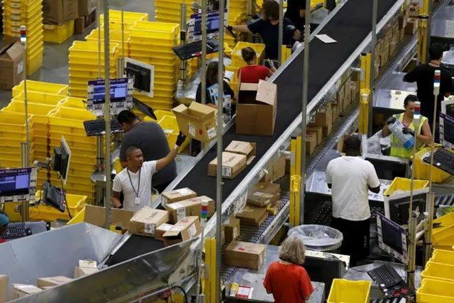 Amazon thử máy gói hàng tự động, thay thế hàng ngàn nhân viên