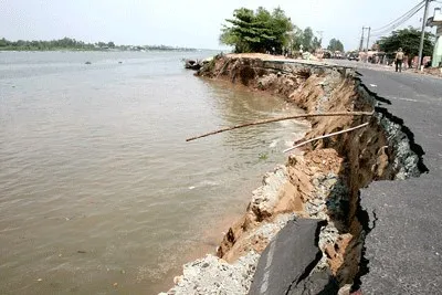 TPHCM ứng phó với sạt lở bờ sông, kênh, rạch, bờ biển trong năm 2019