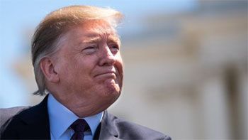 Tổng thống Trump tuyên bố tình trạng khẩn cấp quốc gia các mối đe dọa về công nghệ thông tin