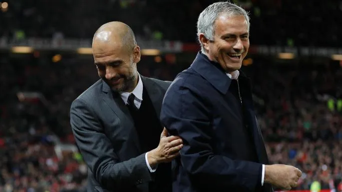 Bào chữa của Mourinho khi đã bị Guardiola vượt mặt danh hiệu