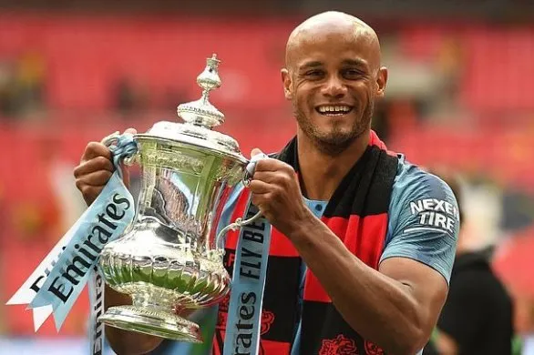 Tin Man City 20/5: Lộ bến đỗ mới đầy thú vị của Kompany