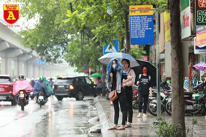 Dự báo thời tiết ngày mai 22/5: Tây Bắc, Việt Bắc và Trung Bộ mưa, nguy cơ sạt lở, ngập úng