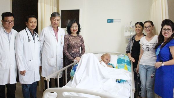Sau 14 ngày hôn mê, bệnh nhân bị xuất huyết não nặng được cứu sống