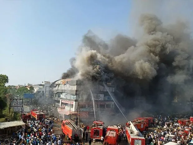 15 em học sinh thiệt mạng trong vụ cháy trung tâm thương mại ở Ấn Độ