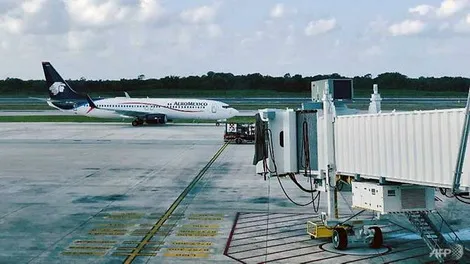 Chết trên máy bay do trong bụng chứa đầy...ma túy