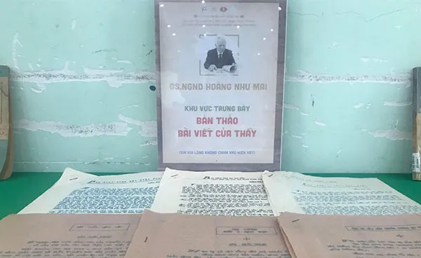 Kỷ niệm 100 năm ngày sinh cố Giáo sư Hoàng Như Mai, bàn về cách dạy và học văn thời 4.0 