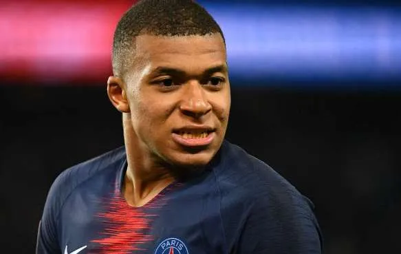 Varane khéo ‘dỗ ngọt’ đàn em tuyển Pháp tới Real Madrid