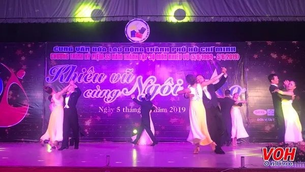 Cung văn hoá lao động TP kỷ niệm 35 năm thành lập câu lạc bộ khiêu vũ