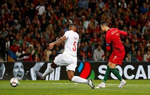 Kết quả bóng đá UEFA Nations League 6/6: Ronaldo lập hat-trick giúp Bồ Đào Nha vào chung kết