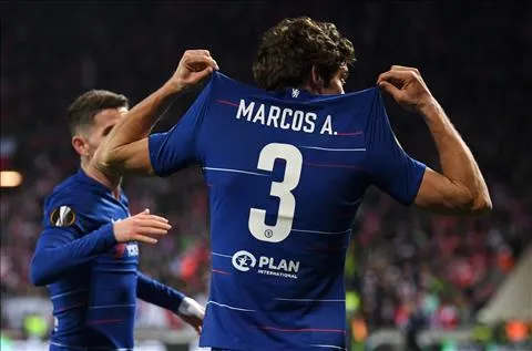 Atletico đàm phán chiêu mộ Marcos Alonso