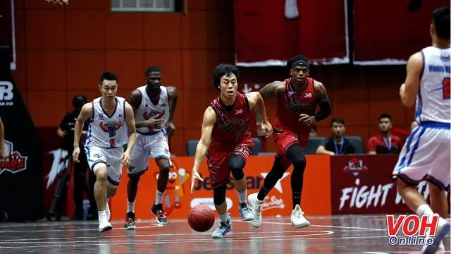 Thang Long Warriors giành chiến thắng kịch tính trận derby thủ đô ở VBA 2019