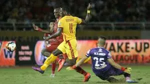 Kết quả V-League 2019 ngày 15/6: Hòa Thanh Hóa, TPHCM còn hơn đội xếp nhì Hà Nội 2 điểm