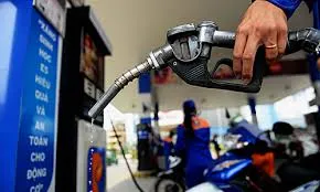 Dự báo giá xăng có thể tiếp tục giảm vào ngày mai (17/6)