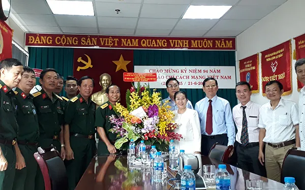 Phó Bí thư Thành ủy Võ Thị Dung thăm các cơ quan báo chí trên địa bàn TP