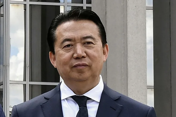 Cựu giám đốc Interpol thừa nhận tội hối lộ tại tòa