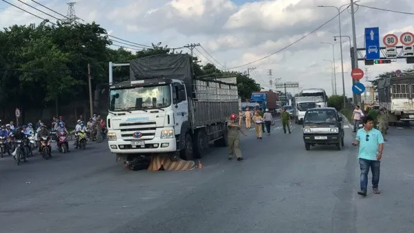 Tai nạn giao thông hôm nay 28/6/2019: Xe máy “đối đầu” xe tải, 1 người tử vong