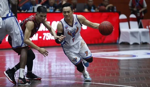 Đội bóng rổ Thang Long Warriors đánh bại Hanoi Bufflaoes tại VBA 2019