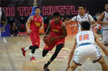 Saigon Heat bứt phá, độc chiếm ngôi đầu bảng VBA 2019