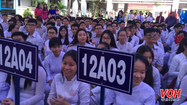 Năm học 2019-2020, học sinh TPHCM tựu trường vào ngày nào?