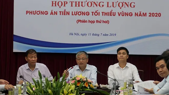 Đề xuất tăng lương tối thiểu vùng 2020 thêm 5,5%